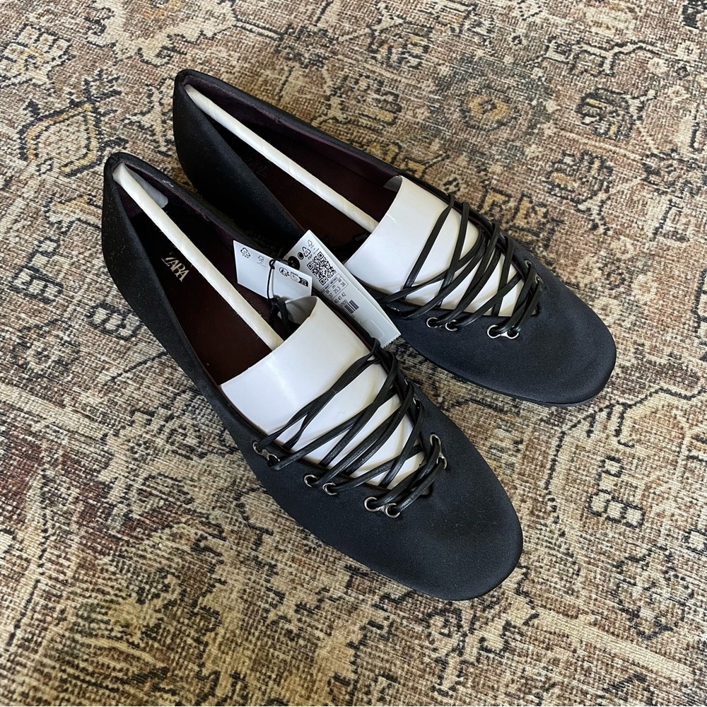 ✨SOLD✨ NWT Zara Satin Lace Up Ballet Flats in Black - 8 - Picture 5 of 8